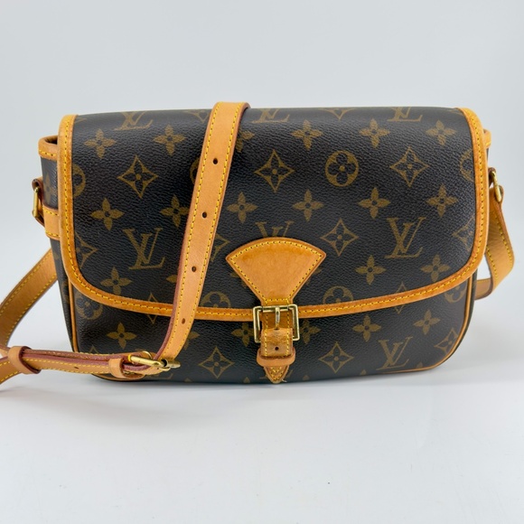 Louis Vuitton Authentic Solognes Crossbody - Picture 1 of 12